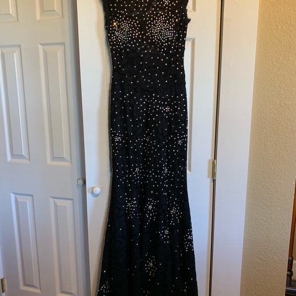 Betsy & Adam Formal dress /gown - Picture 5 of 8